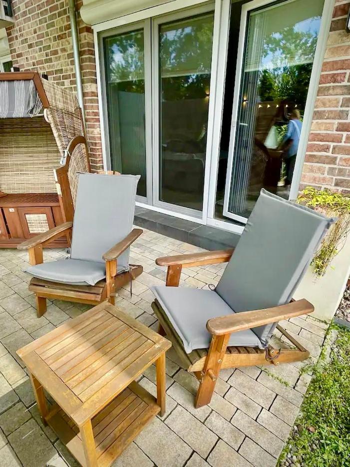 Kleine Auszeit -- Inklusive Parkplatz & Wifi, Geschirrspueler, Waschmaschine & Terrasse Mit Strandkorb -- Perfekt Fuer Urlaub & Business Scharbeutz Buitenkant foto